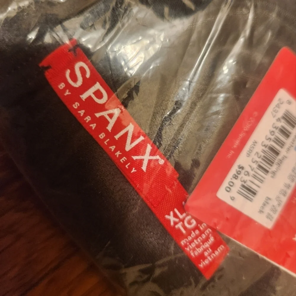 NEW Spanx Black Faux Leather Leggings Sz XL NWT Slimming Shaping Contour - Picture 6 of 6